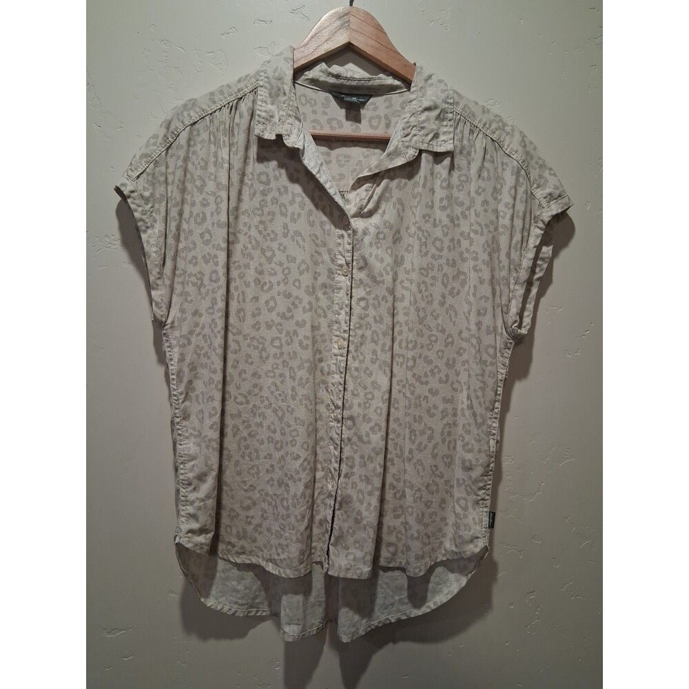 Eddie Bauer Women's M Ivory/Tan Cheetah Print Button Up Cap Sleeve Granola Girl